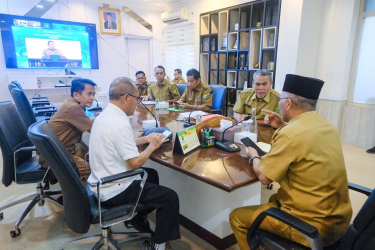 Pemerintah Kabupaten Musi Banyuasin (Pemkab Muba), mengikuti Rapat Koordinasi Wilayah Tim Percepatan dan Perluasan Digitalisasi Daerah (TP2DD) Tahun 2025 secara Virtual.