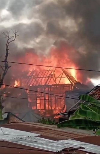Puluhan Rumah Warga di 9 Ilir Terbakar.