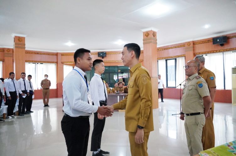 Bupati OKI, Muchendi Mahzareki.