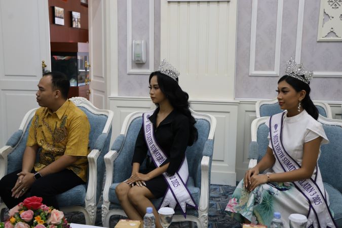 Tiga finalis ajang Miss Youth 2025 asal Palembang, Aurel, Atahya dan Syakilah.