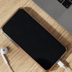 Mengikuti Tren atau Tetap Konsisten? Dilema Pemilik Usaha di Era Serba Cepat