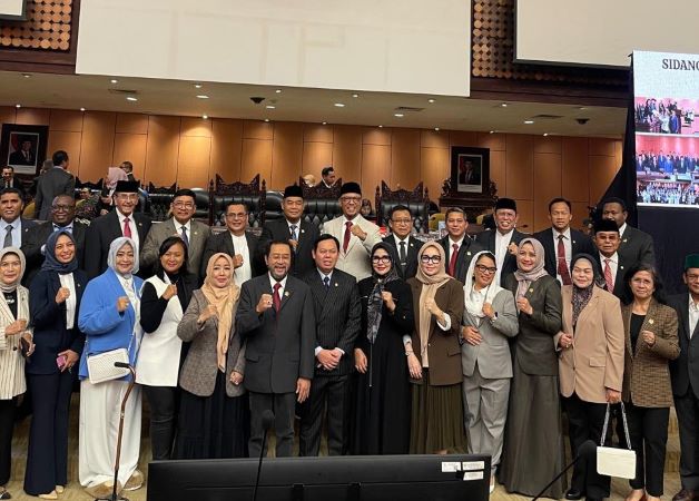 Anggota Dewan Perwakilan Daerah Republik Indonesia (DPD RI) dari daerah pemilihan Sumatera Selatan, Hj Eva Susanti.