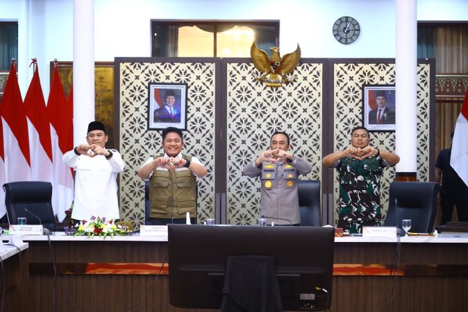 Ketua DPRD Sumatera Selatan, Andie Dinialdie saat hadiri Rapat Koordinasi (Rakor) Lintas Sektoral kesiapan pelayanan perayaan Idulfitri 1447 Hijriah.