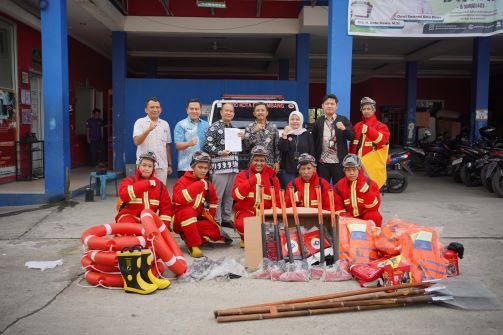 PT Pegadaian (Persero) Kantor Wilayah III Sumbagsel menyalurkan bantuan Alat Pelindung Diri (APD) kepada Badan Penanggulangan Bencana Daerah (BPBD) Kota Palembang.
