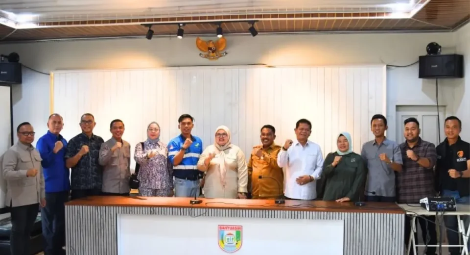 Komisi I DPRD Sumsel melaksanakan kunjungan kerja ke Desa Marga Sungsang, Kabupaten Banyuasin.