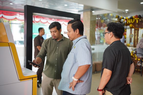 Pegadaian Kanwil III Sumbagsel Hadirkan ATM Emas, Transaksi Emas Kini Semakin Mudah dan Praktis.