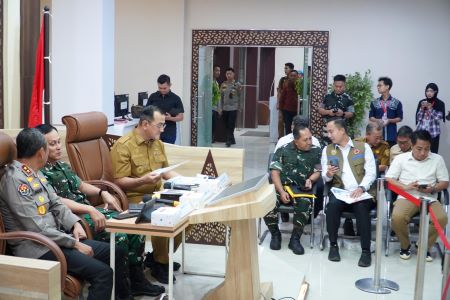 Rapat Koordinasi (Rakor) Pembahasan Perkembangan Penanganan dan Penanggulangan Karhutla yang digelar secara virtual.