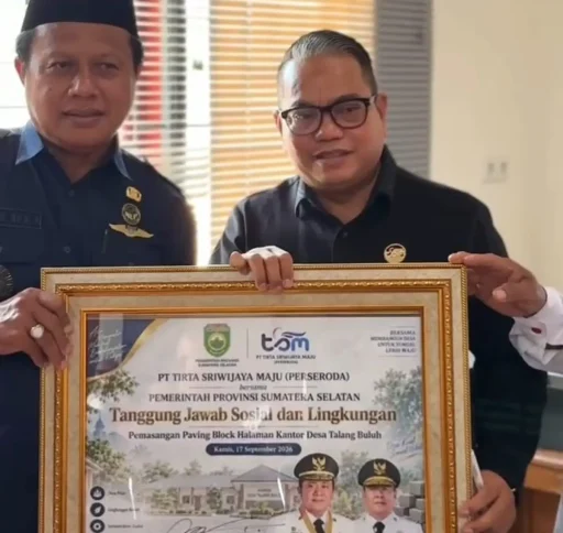 Warga Talang Buluh Gelar Tasyakuran, Bantuan TJSL PT TSM Percantik Halaman Kantor Desa