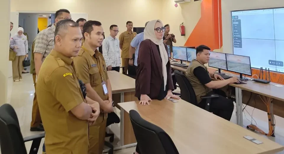Reses ke BPBD Sumsel, Senator Hj Eva Susanti Dorong Penguatan Regulasi Penanganan Karhutla